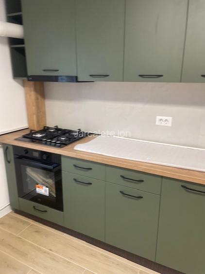 Inchiriez ap. 2 camere zona 13 Septembrie-Prosper - 14