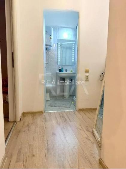 2 camere Vitan Mall, et. 9, an 2001 - 5