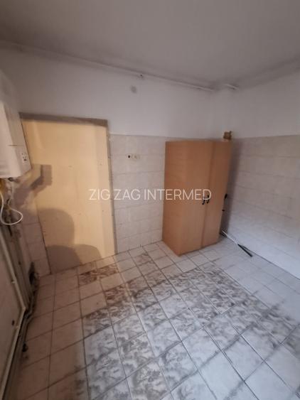 Capitol, imobil P+1, IDEAL BIROURI, 150 mp., curte - 9