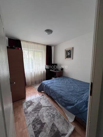 APARTAMENT 2 CAMERE, SEMIDECOMANDAT, BLOC FARA RISC - 2
