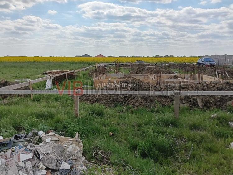 Săcălaz | Jumătate duplex | 92 mp utili | Teren 315 mp | Locație excelentă - 8