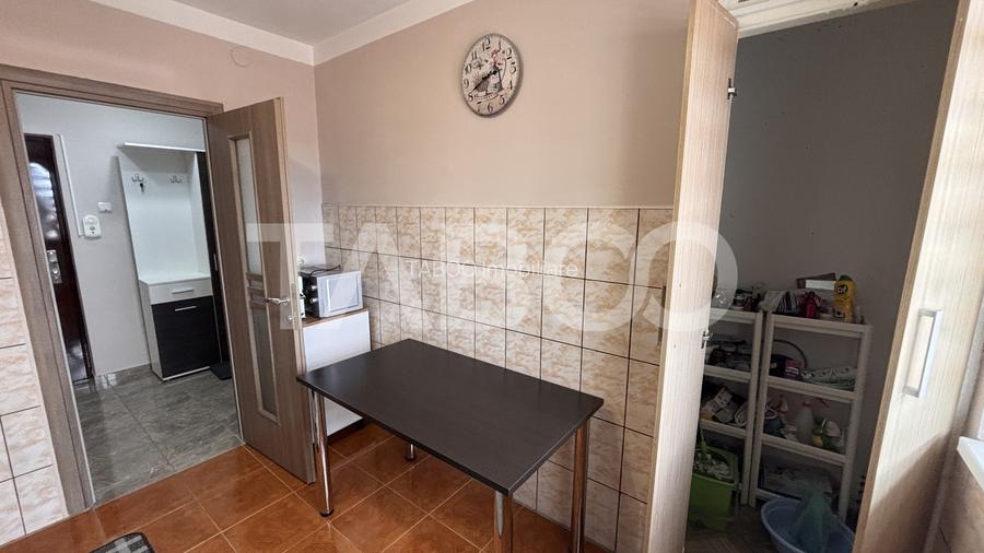 Apartament de vanzare decomandat 56mpu + pivnita zona Terezian - 13