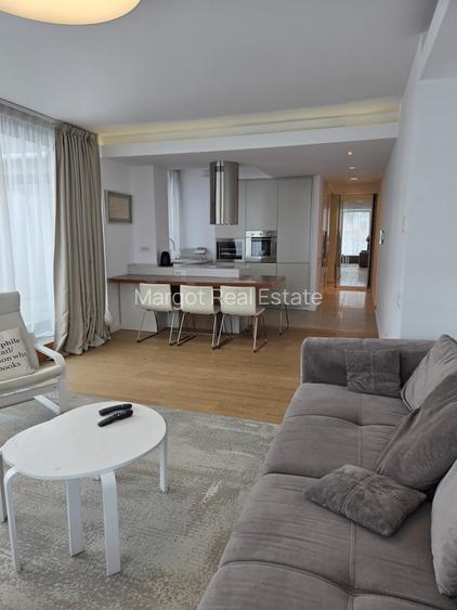 Elegant Top-Floor Apartment with Panoramic Terrace near Victoriei Avenue - 7