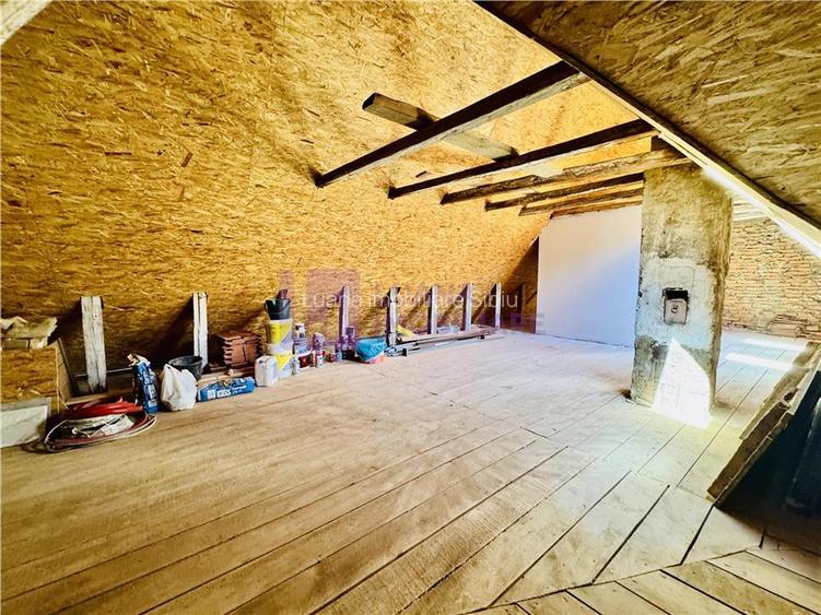 Apartament 2 camere de vanzare |  Central | recent renovat | strada Crisanei - 8