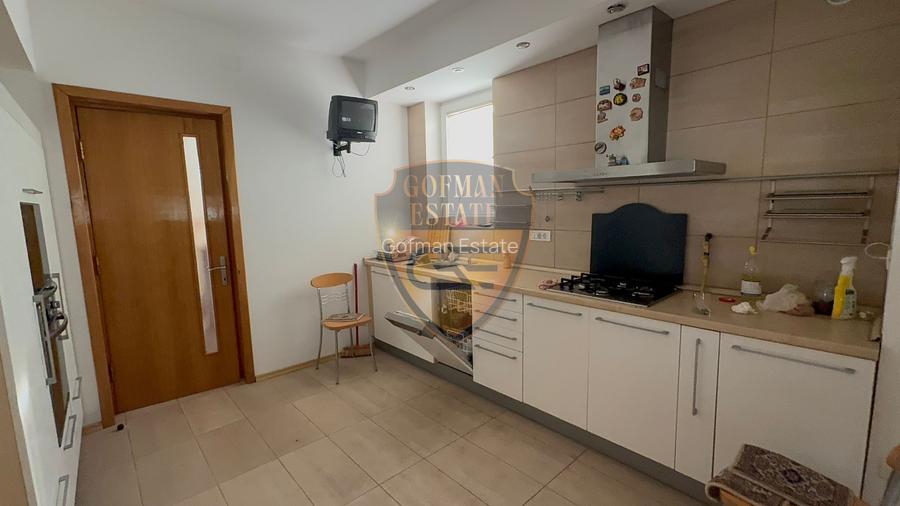 Casa S+P+1E+M Valu lui Traian 8 camere 3 bai 1 balcon 4 terase garaj teren 1216m - 9