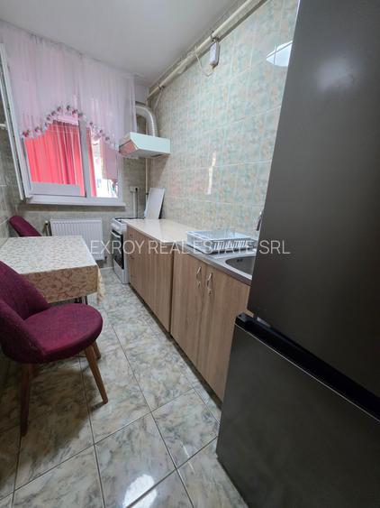 Pajura 2 camere centrala proprie - 3