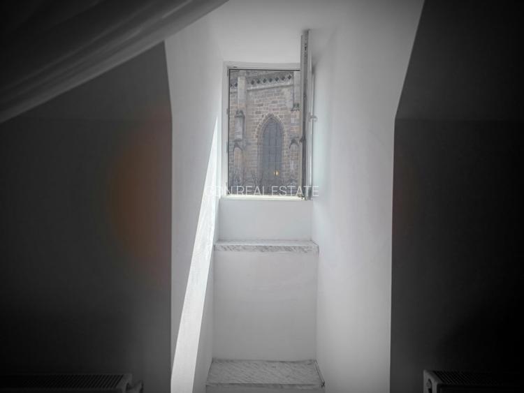 De vanzare apartament 3 camere in Centrul Vechi - 12