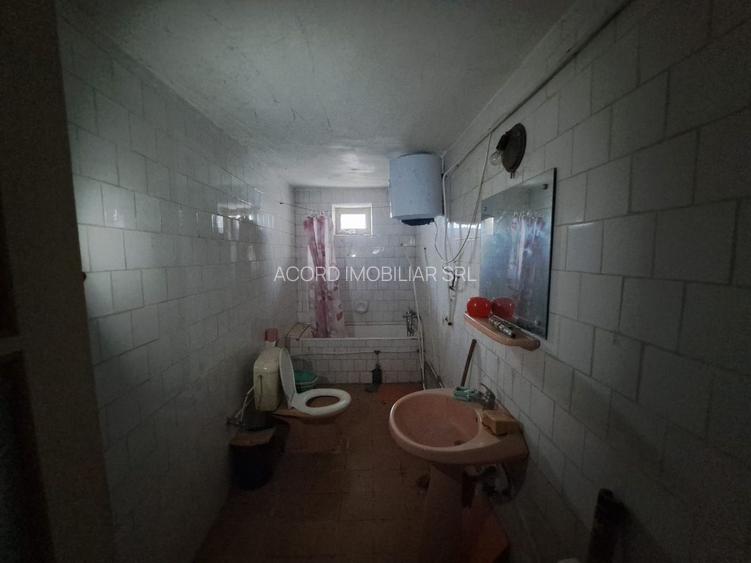 Casa renovabila cu teren mare central Techirghiol - 16