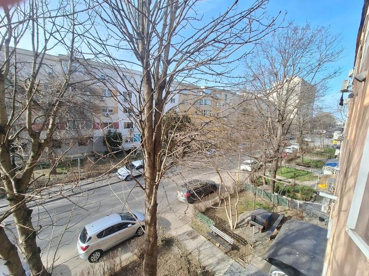 APARTAMENT 3 CAMERE * ETAJ 2 * TOMIS NORD * STR TULCEA NR 5 *  STRADAL * GAZE  - 7