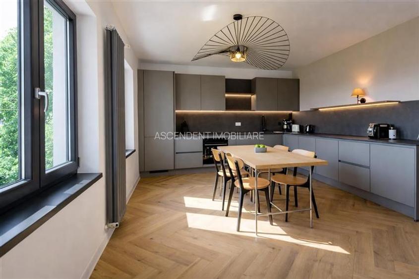 FILM! Vila de poveste, in centrul Brasovului, pe Drumul Cetatii - 5