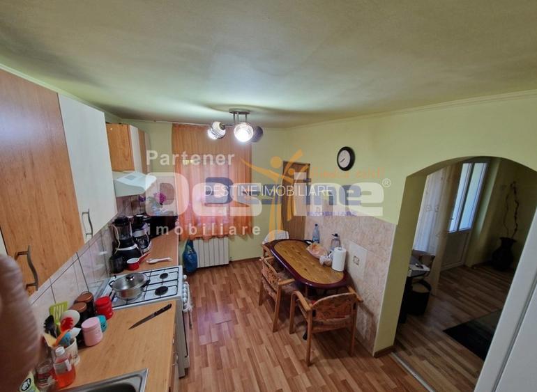 VAND CASA MOBILATA SI UTILATA + GRADINA + TEREN, ZONA LINISTITA, DEJ - 3