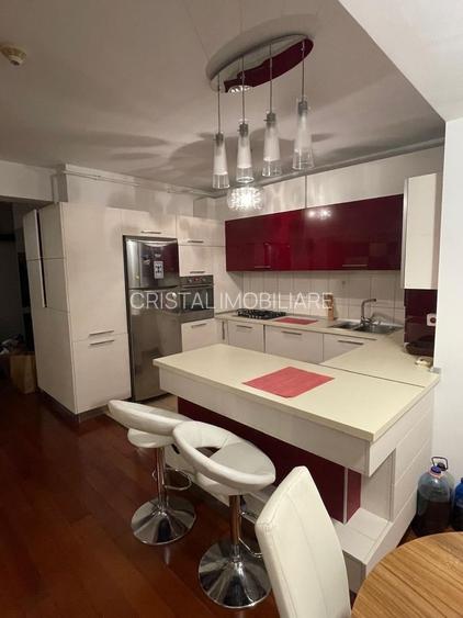 Închiriere Apartament cu 3 camere, 140 mp, parcare subterana, centrala proprie - 3