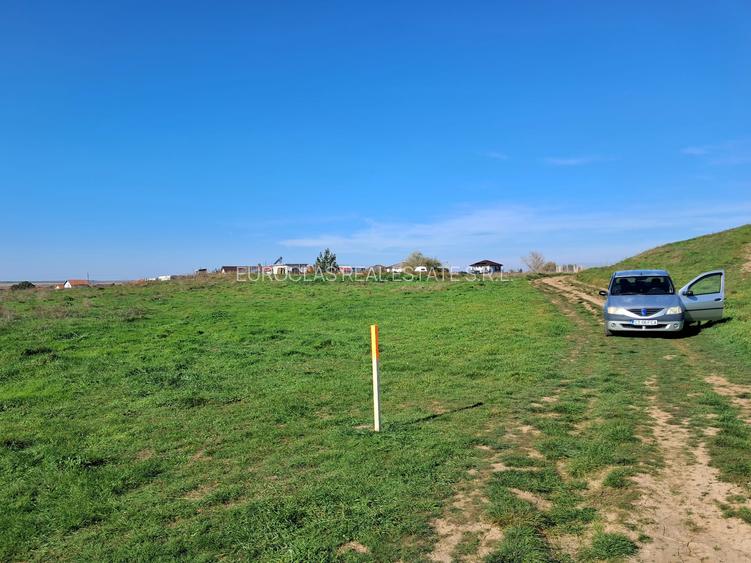 Teren intravilan construibil 999 mp - Vama Veche - 135.000 euro (Cod E2) - 4