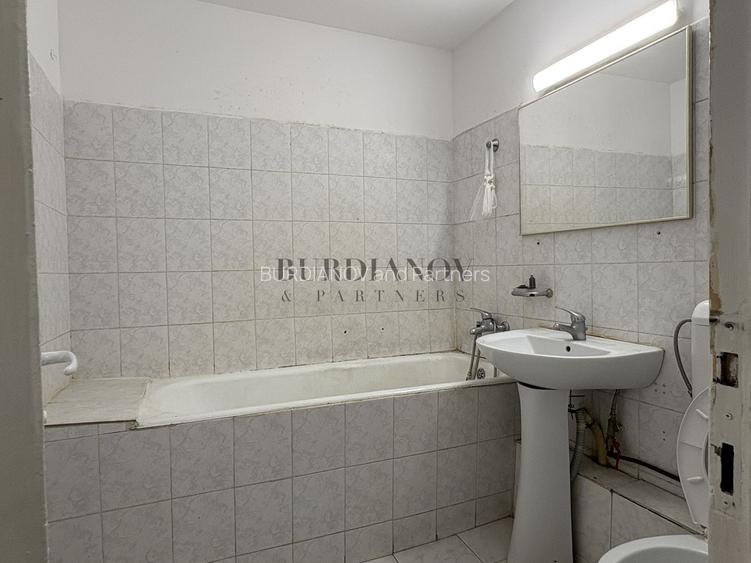 Apartament cu 3 camere - Bd. Basarabia / Metrou Titan - 11