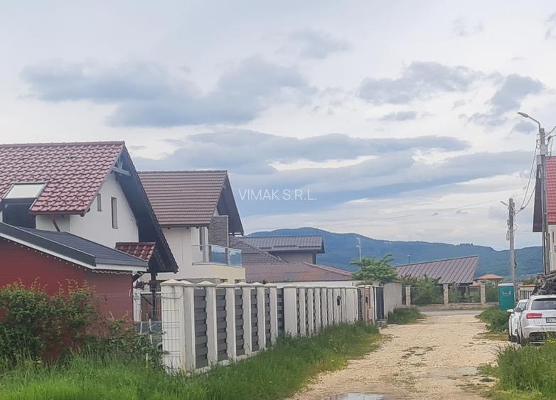 SC VIMAK IMOBILIARE vinde teren intravilan de 1000 mp în Cristian. - 2