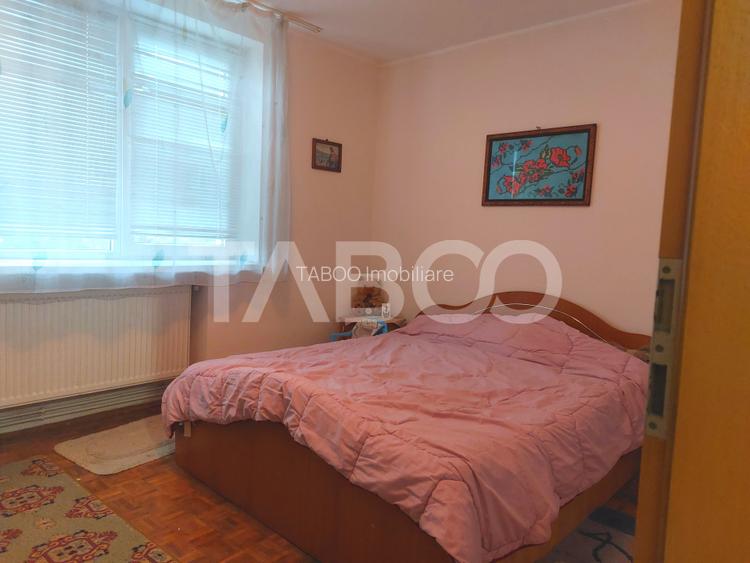 Apartament 2 camere decomandate 57 mp balcon bloc cu acoperis Cisnadie - 5