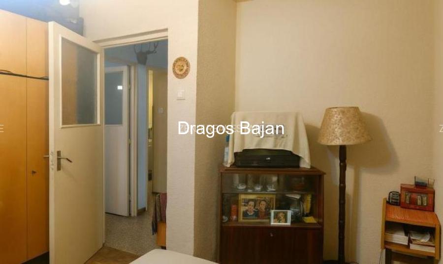 Sala Palatului // vedere spate // balcon - 20