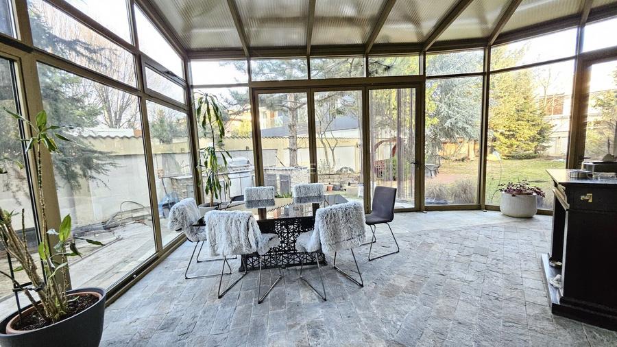 DISPONIBIL IMEDIAT VILA SUPERBA- IANCU NICOLAE - 14