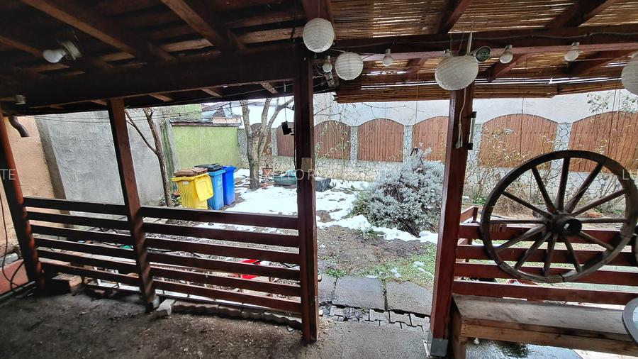 TEREN CU CASA DEMOLABILA - 33