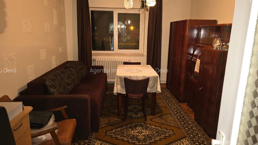 Vand apartament cu 3 camere decomandat in Deva, zona George Enescu etaj 1, - 5