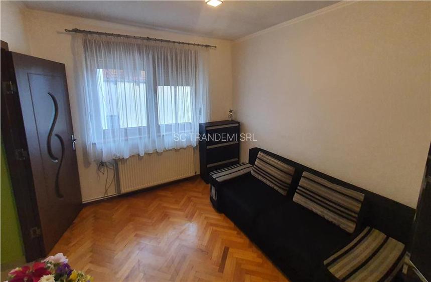 Apartament la casa P+1 si 160mp teren in zona Lupeni - supermarket Profi - 7