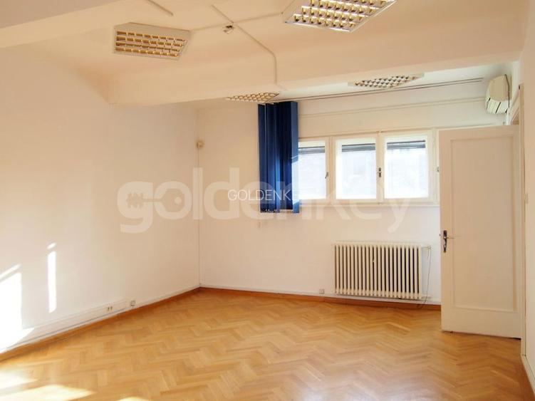 Vila impozanta cu 15 camere, 700mp utili - perfecta pentru birouri - 4