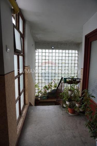 Apartament cu 3 camere de vânzare Str. 1 Mai - 13