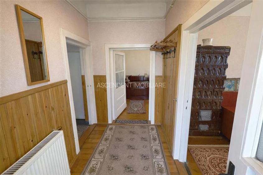 Casa:farmec traditional,gradina,curte,acces auto,pivnita,pod,anexe,Remetea,Targu - 11