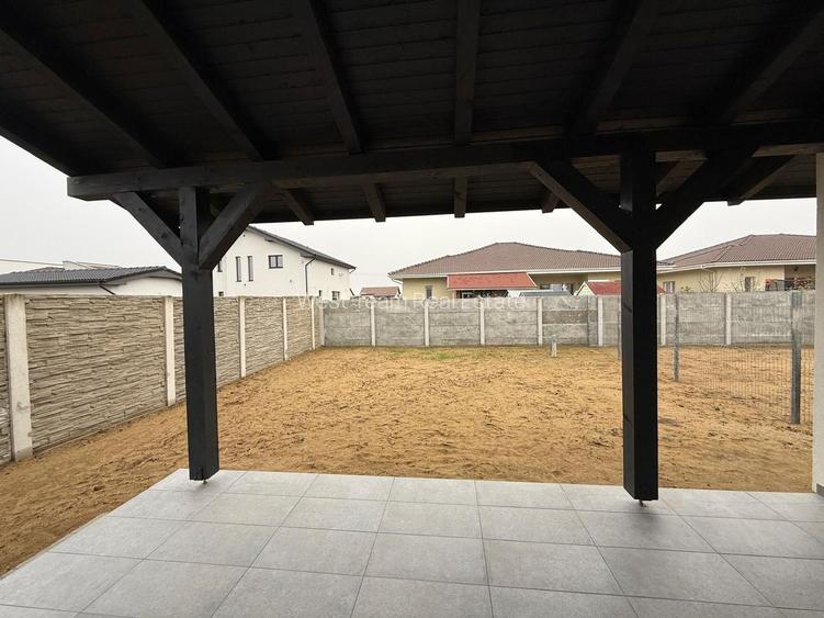 Duplex pe parter – compartimentare excelentă, teren generos. - 10