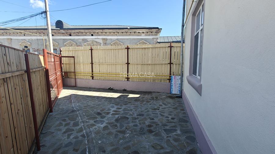 Casa Spatiu comercial zona ISJ Buzau 160mp Pret: 110.000 - 8