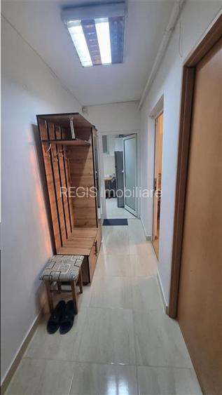 Apartament de trei camere , zona  ITC - 7