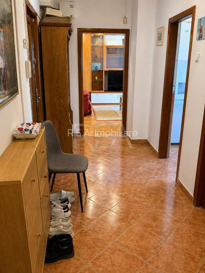 3 camere Unirii decomandat,centrală,parcare,et. 6,an 1995,metrou,83 mp - 5