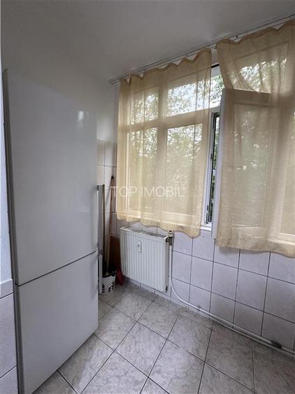 Inchiriere apartament o camera - Nicolina - 10