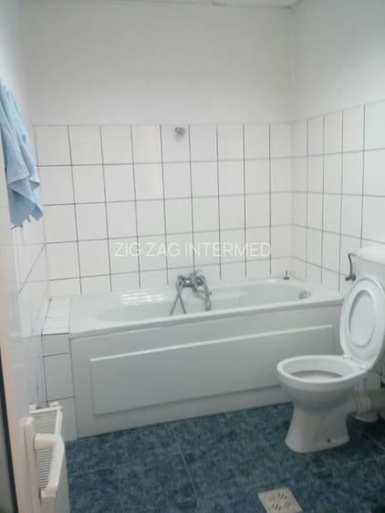 Capitol - Sala Sporturilor, spatiu birou 88 mp. + terasa 15 mp. - 18