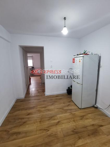 Titan, 1 Decembrie 1918, Piata Trapezului, Metrou - 3