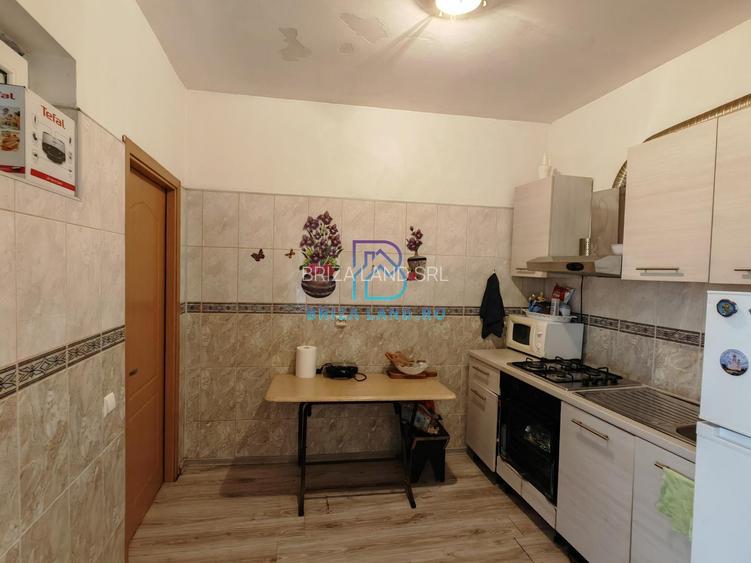 Calarasi, Hala Traian, casa stradal, Sp+P+E, sup. 207mp, teren 156mp - 12