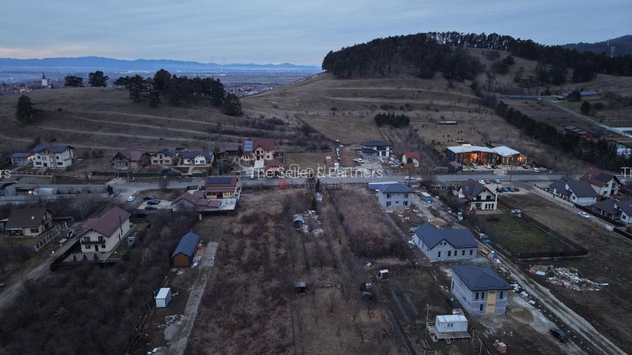 Teren intravilan - 24