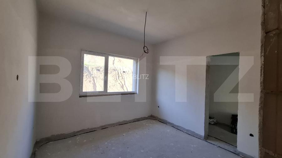 Casa pe un nivel, cu teren 2997 mp, panorama superba,Suceagu - 14