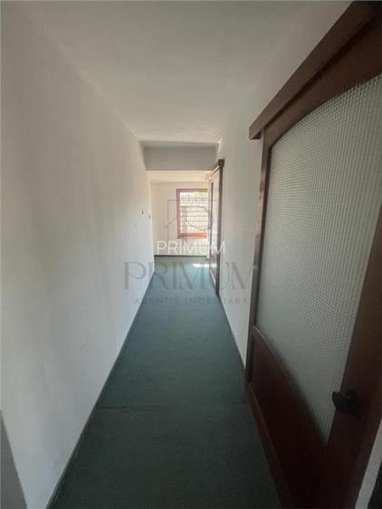 LIPOVEI - Vila INDIVIDUALA - P+2 - 8 cam - 4 bai - curte -GRADINA - PIVNITA -toa - 8