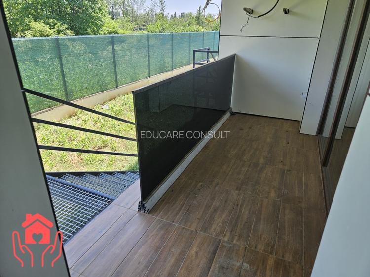 Aeroportul Baneasa-Natura, liniste si relaxare in curtea privata! - 7