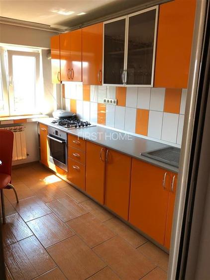 Apartament 3 camere, zona Centrala , etaj 4, renovat si mobilat - 4