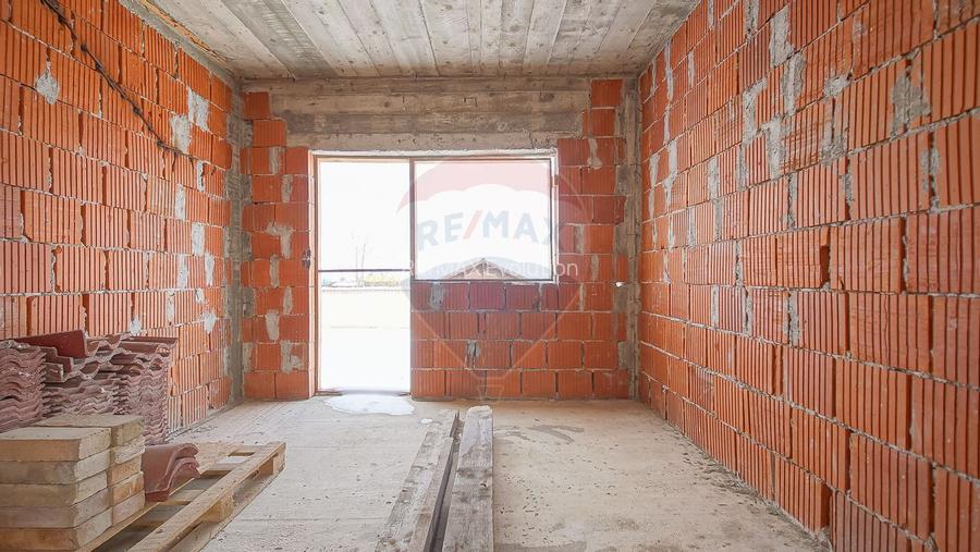 COMISION 0%| Casă individuală | 2 garaje | 192 mp utili | 847 mp teren - 13