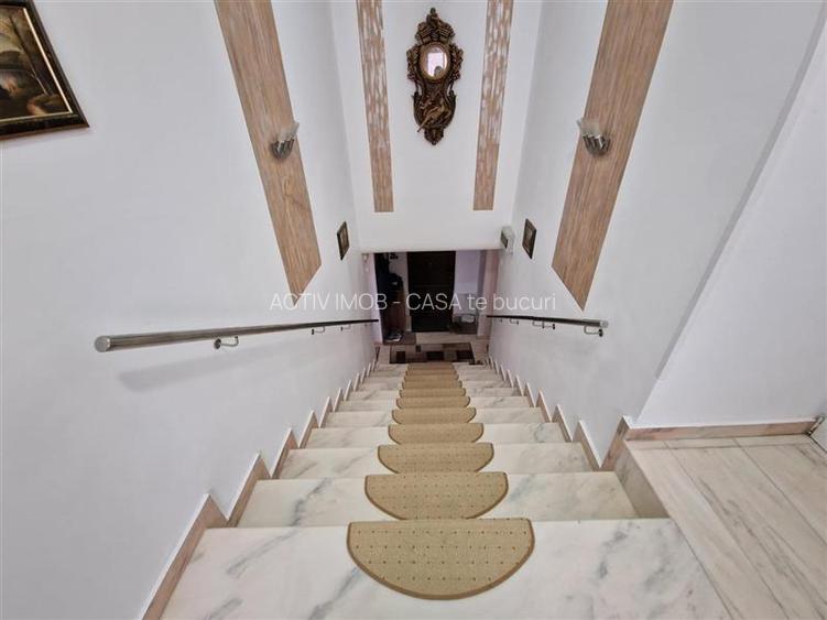 Resita,Casa DUPLEX Central ,P+1+Ms.2 Garaje Comision ZERO Cumparator - 34