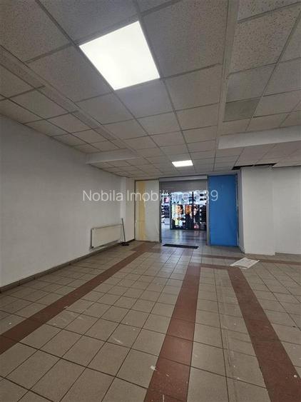 SPATIU COMERCIAL DE INCHIRIAT 170 MP VICTORIA SHOPING- ONESTI - 3