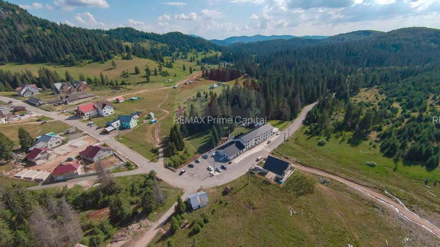 De vânzare - Teren intravilan 600mp în Padiș - 5