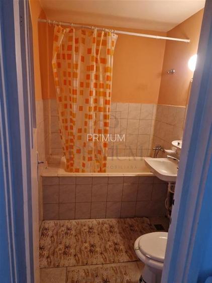 GARII - 2 CAM - 3 BALCOANE - ETAJ INTERMEDIAR - LIFT - 6