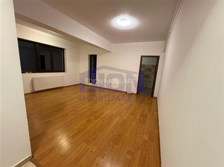 Eroii Revolutiei, 2 camere, etaj 1, bloc nou. - 5