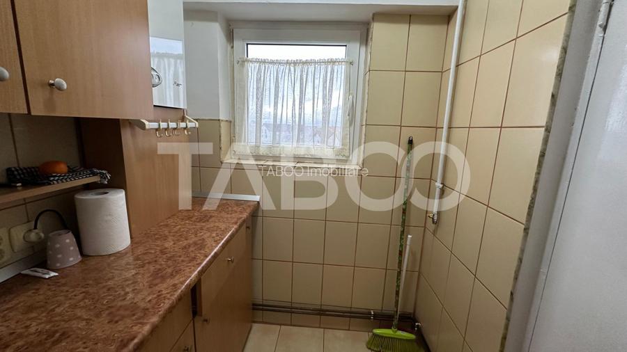 Garsoniera decomandata etaj intermediar balcon Calea Dumbravii - 5