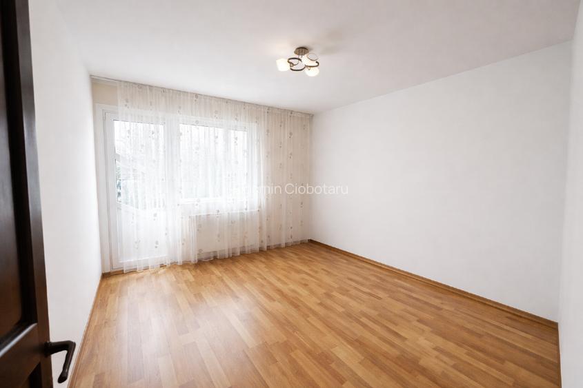 Clădire profesională ~600 mp – structură pe cadre – terasă – curte 250 mp acces  - 8