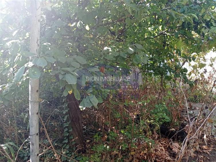 CASA DE VANZARE zona Eroii Revolitiei - 12